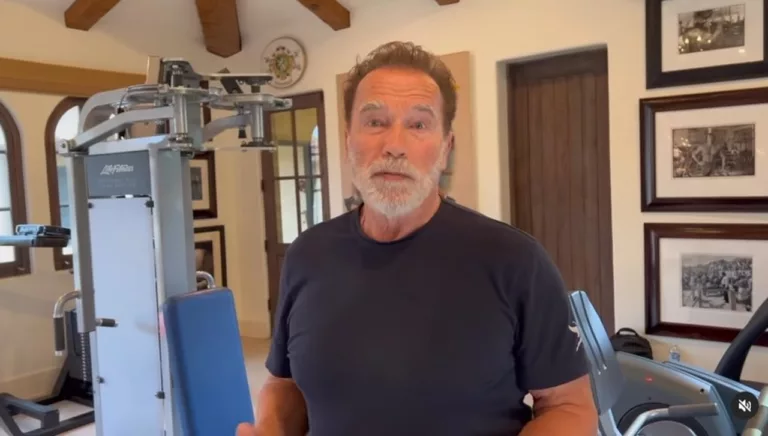 Arnold Schwarzenegger revela ter colocado marca-passo em cirurgia recente