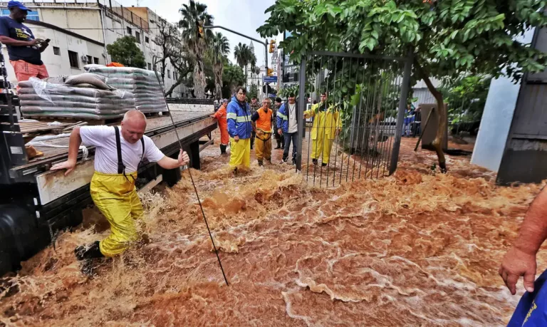 Rio Grande do Sul: Chuvas causam devastação