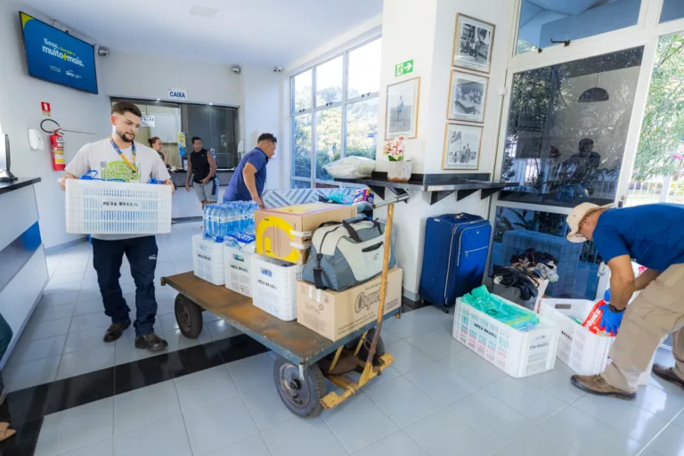 Ajuda às vítimas: Sesc-DF recebe 6 toneladas de donativos