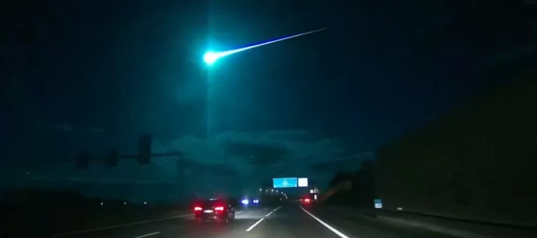 Vídeo: Meteoro ilumina céus de Portugal e Espanha