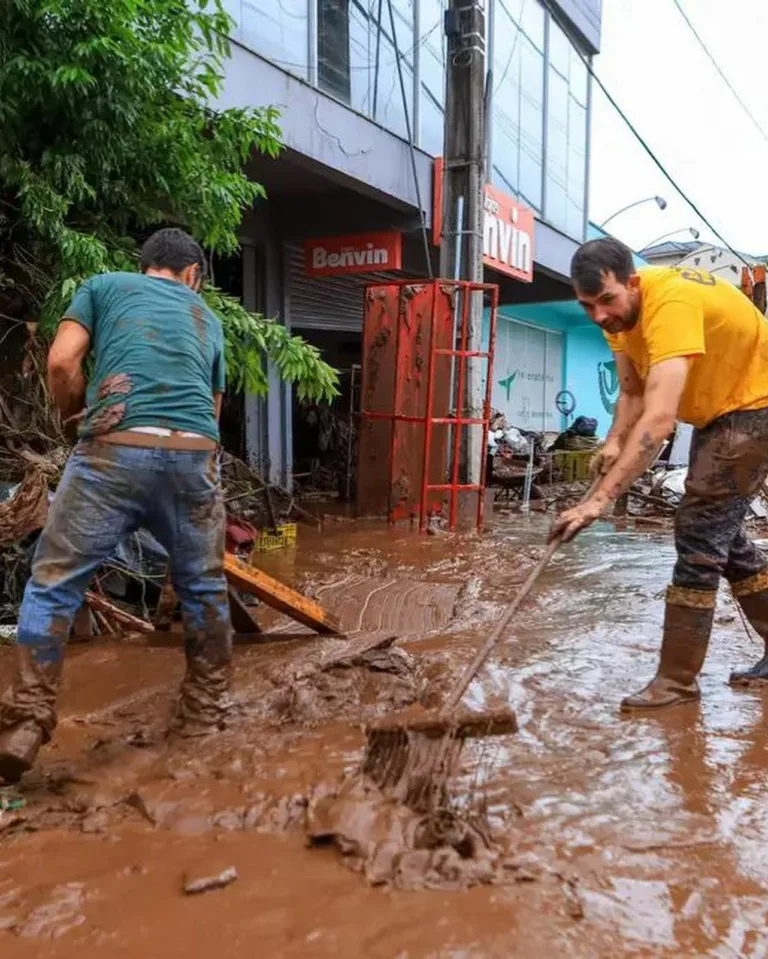 Arthur Lira lidera ação emergencial frente às chuvas no RS