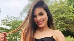 Jovem atacada com ácido no Paraná: suspeita agiu por ciúmes