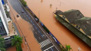 Porto Alegre inundada: Tragédia no Guaíba, assista aos vídeos