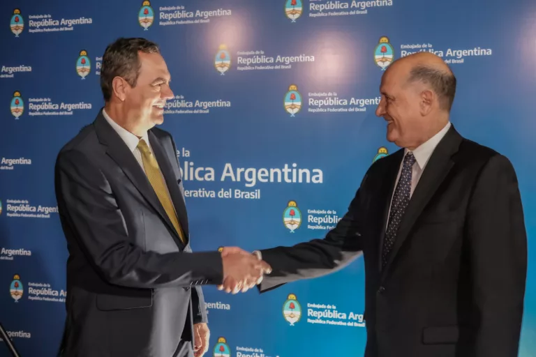 Novo embaixador da Argentina impulsiona negócios com Fecomércio-DF