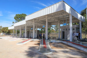 Varjão inaugura nova rodoviária após 20 anos