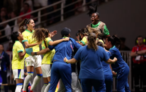 Brasil elimina França e avança às semifinais