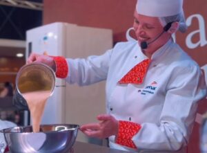 Safras do Cerrado: Chef Anna Paula Sabbag encanta com bolo de milho