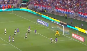 Corinthians vence Fortaleza e abre vantagem na Sul-Americana