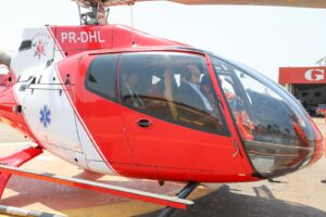 Ibaneis sobrevoa área atingida por incêndios no Parque Nacional de Brasília