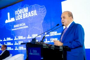 No Fórum Lide Brasil, Ibaneis Rocha ataca proposta de corte no reajuste do FCDF
