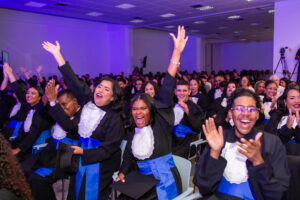 Zema transforma a educação de Minas com o empreendedorismo jovem