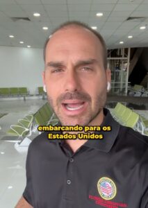 Vídeo: Eduardo Bolsonaro ataca delegado