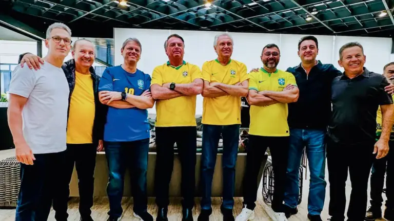 Bolsonaro elogia Caiado e aliados em articulação para 2026   2/2