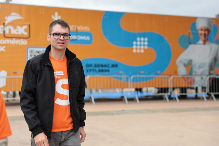 Vitor Corrêa anuncia 6.500 vagas gratuitas no Senac-DF
