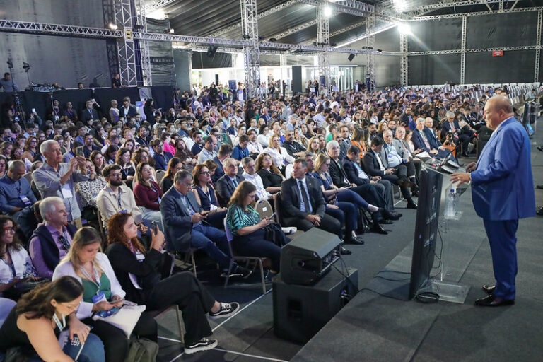 Ibaneis transforma o DF com saneamento de excelência