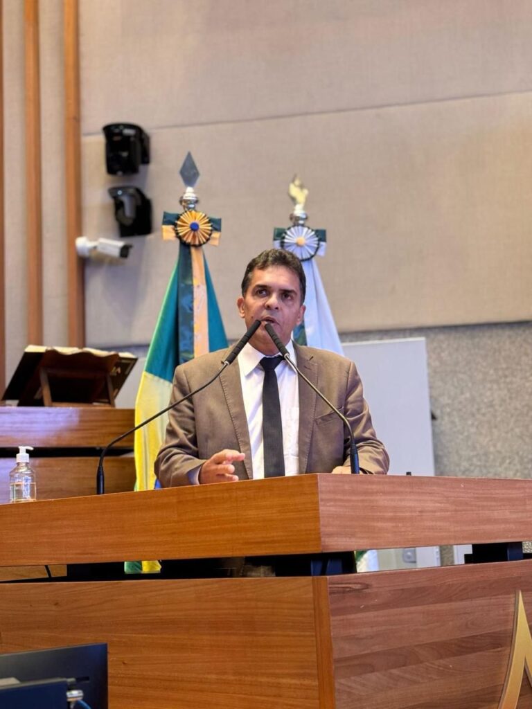 Ricardo Vale homenageia Sobradinho com compromisso e gratidão