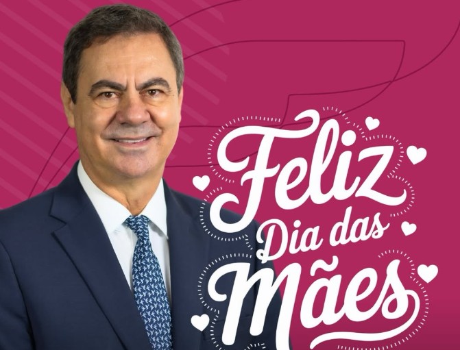 José Aparecido homenageia mães que movem o comércio no DF