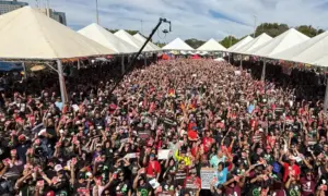 Governo do DF vai à Justiça contra greve de professores por considerar movimento abusivo