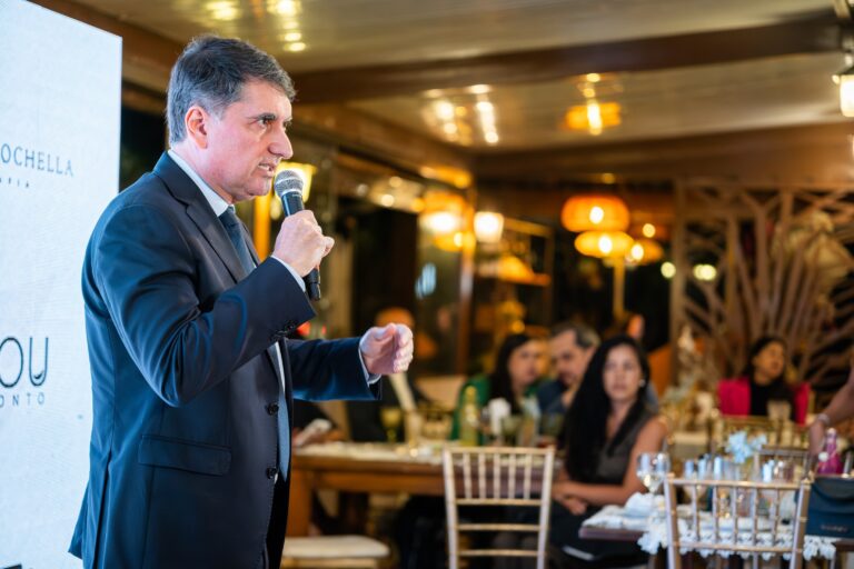 Santa Permuta reúne empresários e inspira com palestra de Abritta