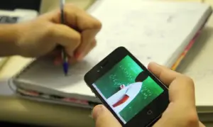 Brasil mantém altos índices de analfabetismo funcional e falha no preparo digital