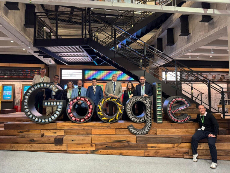 Caiado inicia agenda nos EUA com reunião no Google e foco em inovação