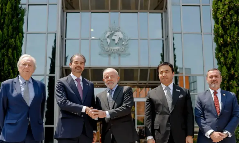 Brasil e Interpol unidos contra o crime global