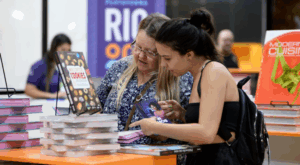 Senac-DF lança livro sobre IA Generativa na Bienal do Livro do Rio 2025