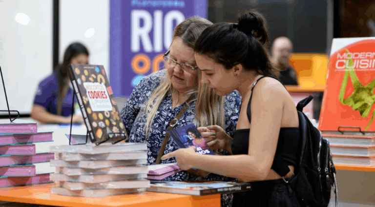 Senac-DF lança livro sobre IA Generativa na Bienal do Livro do Rio 2025