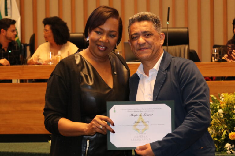 Josiel Ferreira é homenageado em sessão histórica da CLDF