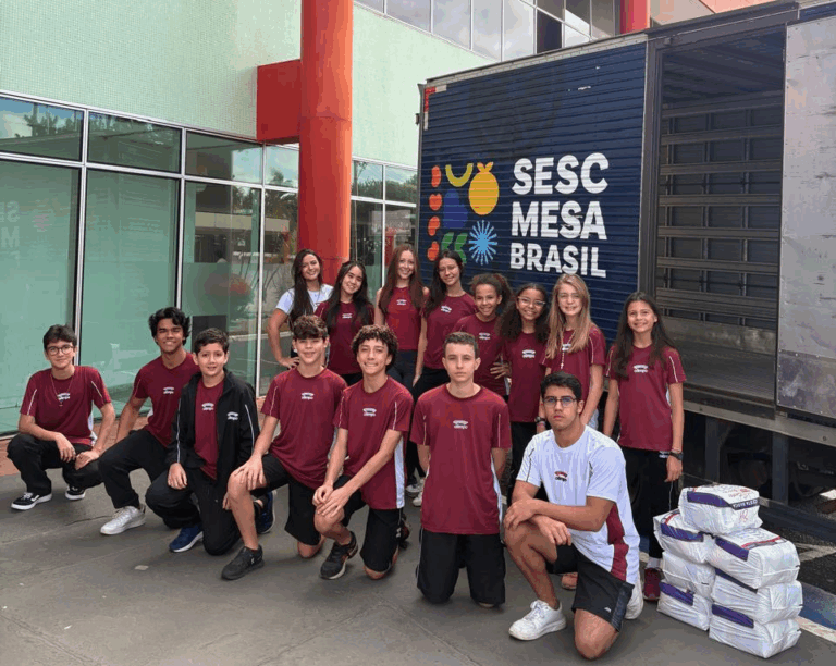 Colégio Olimpo doa 22 toneladas de alimentos ao Sesc Mesa Brasil