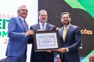 Caiado destaca protagonismo de Goiás ao homenagear ministros do STF e procurador-geral da República
