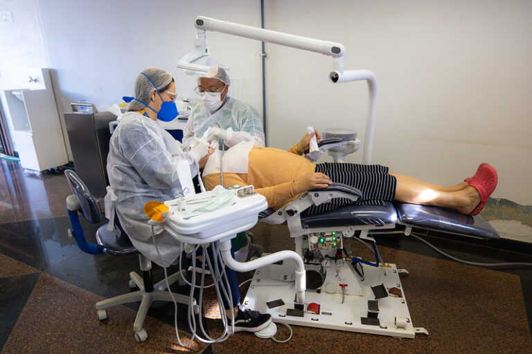 Sesc DF leva atendimento odontológico ao STF