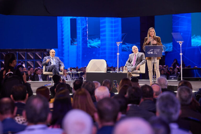 Sicomércio 2025 exalta força do comércio e dos pequenos negócios
