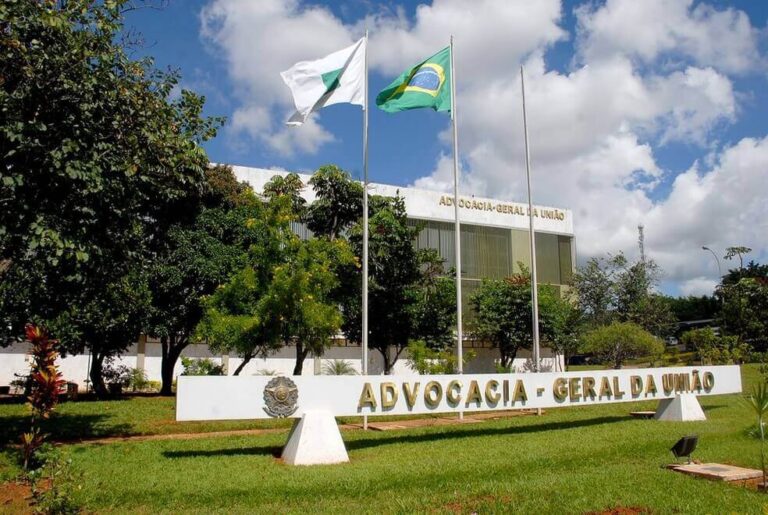 Fraude contra aposentados: AGU bloqueia R$ 2,8 bilhões
