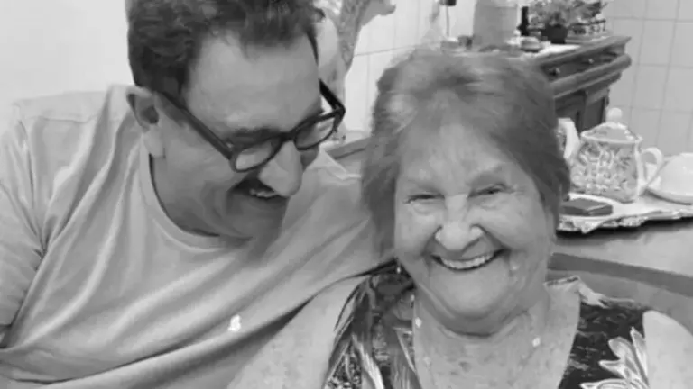 Dona Maria, mãe de Ratinho, morre aos 82 anos