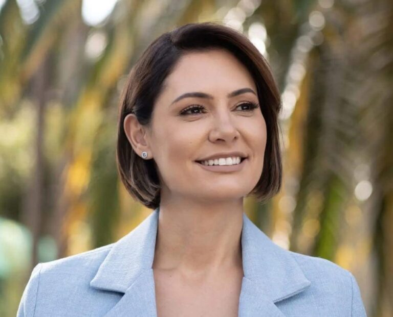 Michelle Bolsonaro pede paz e diálogo com EUA