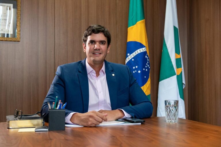 DF oferece 10 mil vagas em cursinho gratuito para Enem e concursos