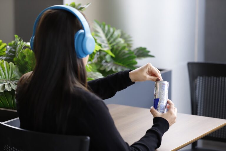 Alerta: jovens e o perigo dos energéticos