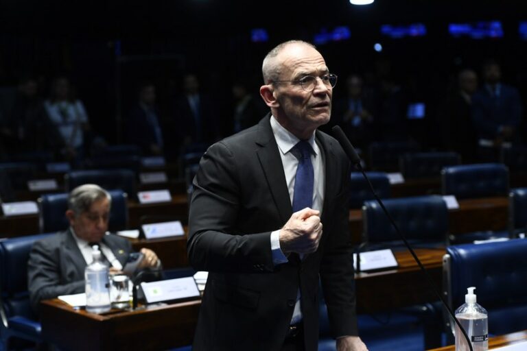 Senado aprova projeto que reconhece pessoas com fibromialgia como PcD
