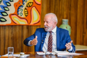 Lula: Um governo que fabrica crises e perde credibilidade
