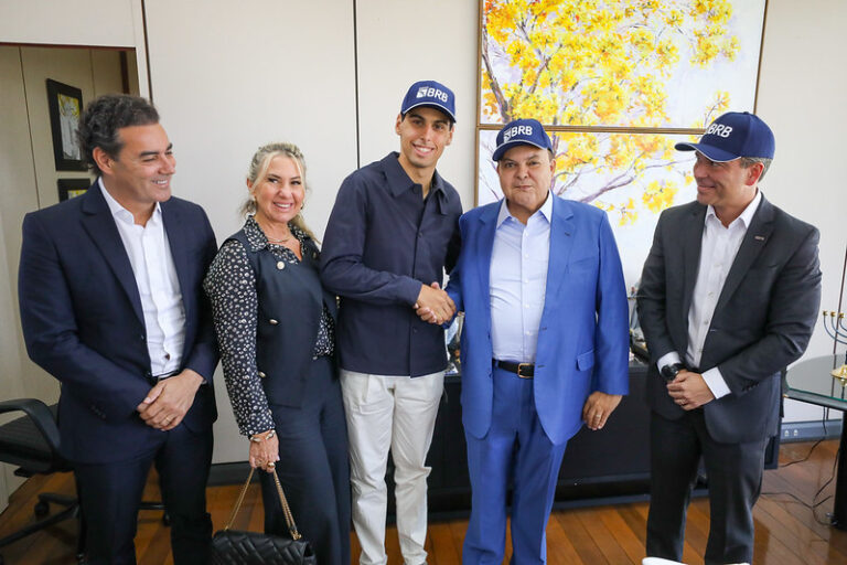 Ibaneis anuncia volta do Autódromo de Brasília com Stock Car