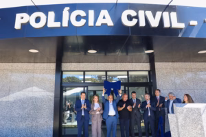 Ibaneis entrega delegacia moderna no DF