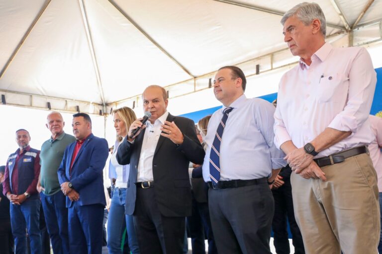 Ibaneis inaugura obras hídricas de R$ 200 milhões no DF