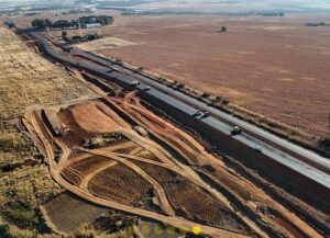 Governo de Goiás acelera investimentos em infraestrutura com mais de 40 obras rodoviárias