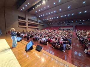 Seduc-GO inspira mil coordenadores no seminário Recompor com Equidade
