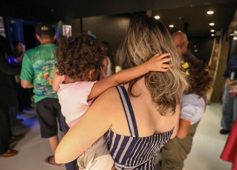 Programa Acolher Eles e Elas dá esperança a órfãos do feminicídio no DF