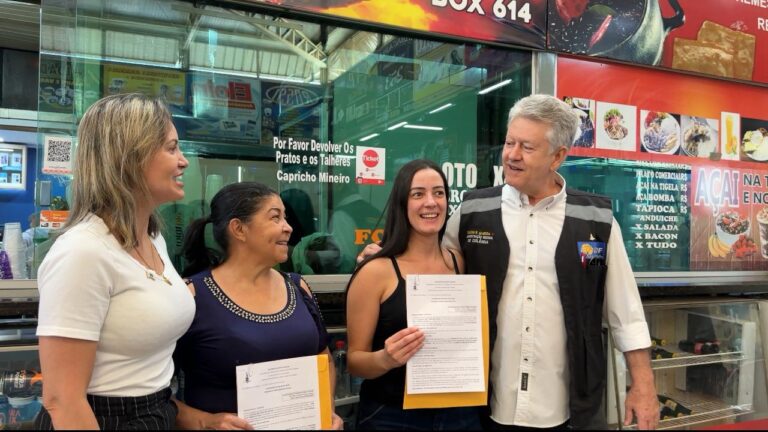 Feirantes do Shopping Popular recebem permissão do GDF