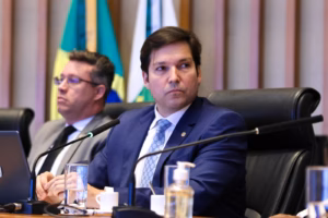 Depressão na terceira idade: Projeto de Robério Negreiros avança
