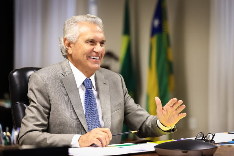 Caiado alcança 88% e se torna o governador mais bem avaliado do Brasil