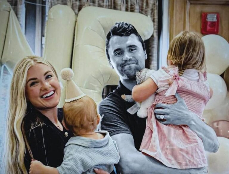 À Esquerda Mata: A Vida, a Luta e a Morte de Charlie Kirk